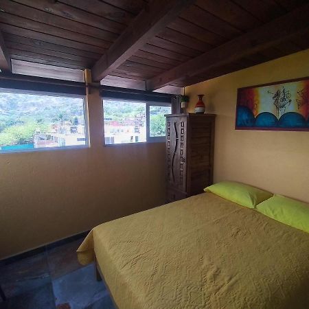 Hospedaje Casa Verde Tepoztlán Exteriér fotografie